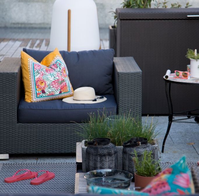 Patio Lounge